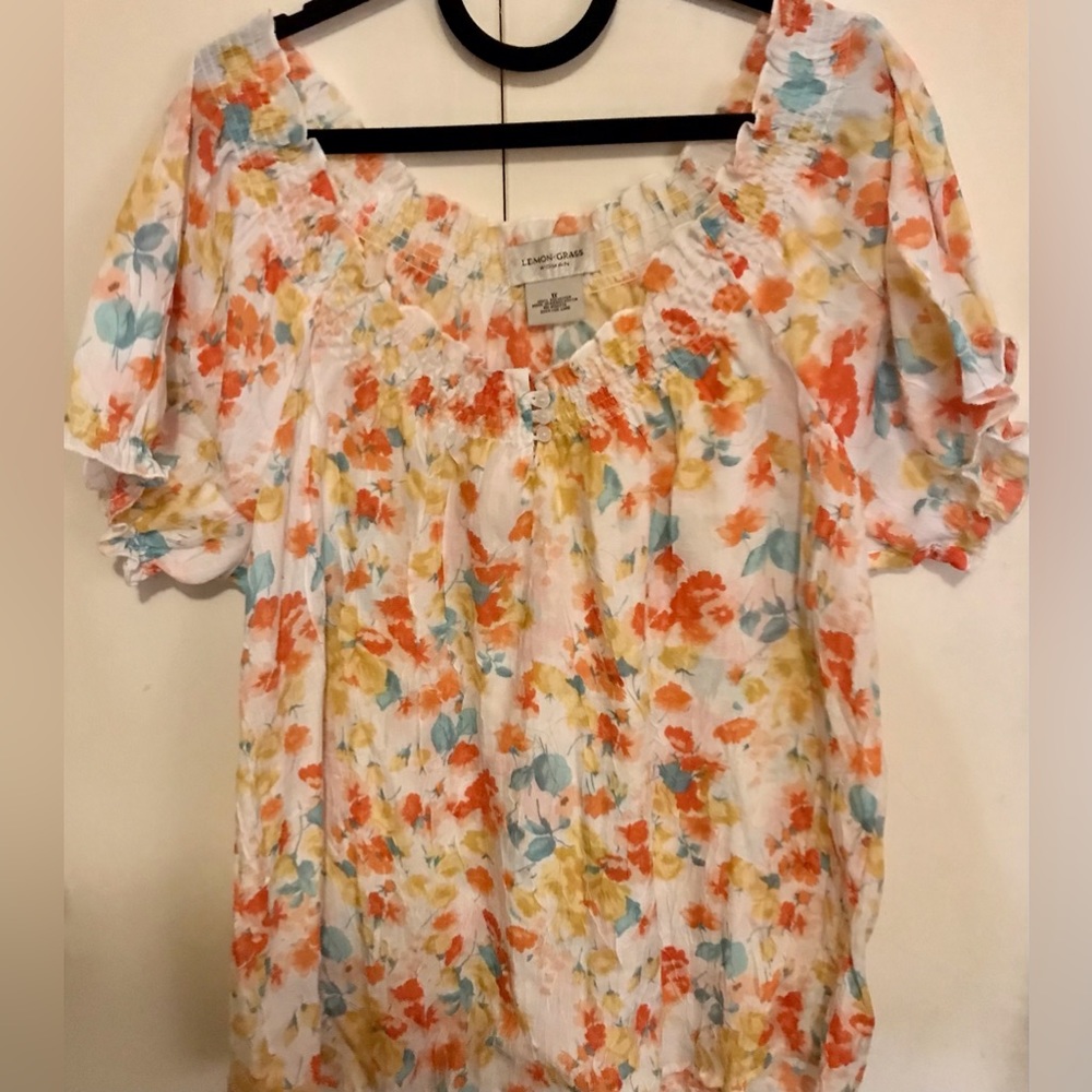 Lemon grass plus size floral  size 1x